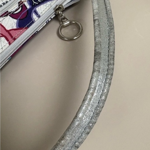 Authentic COACH 1941 POPPY shimmery Leather/thick Cotton zip closure wristlet - Picture 13 of 14